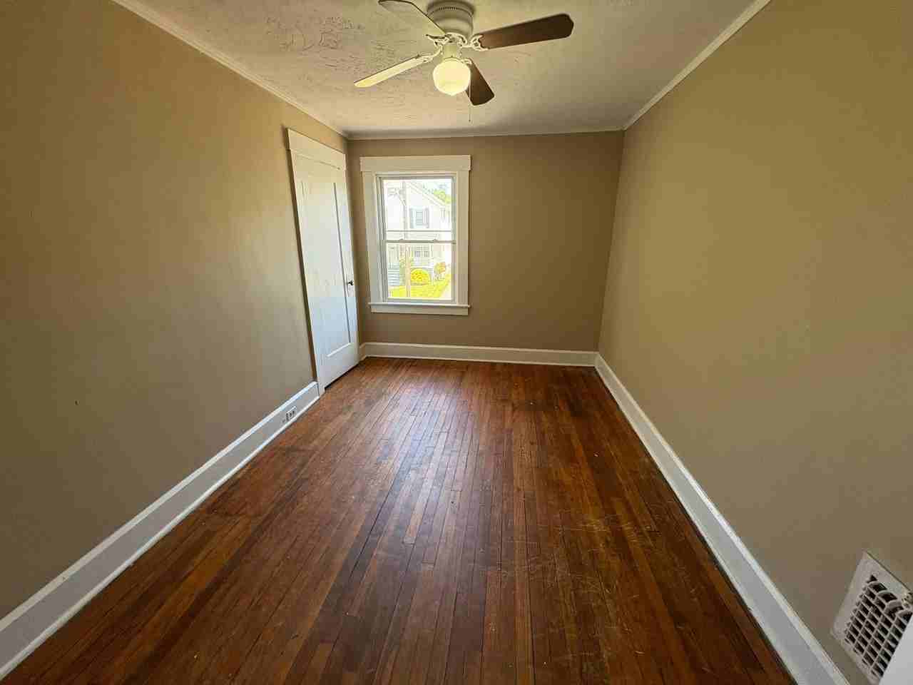 4960 E 84th St - Photo 6 of 10