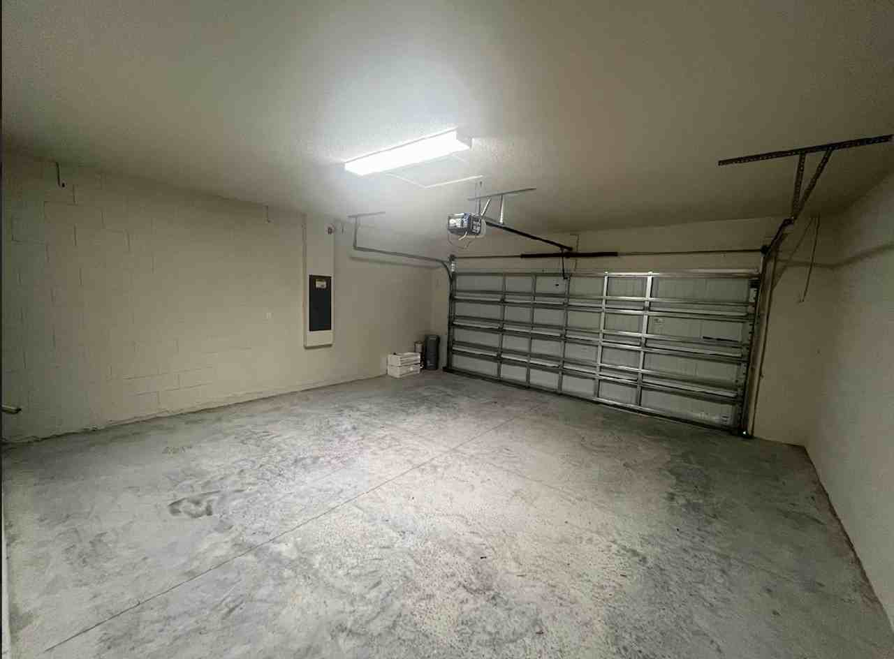 3074 Green Park Dr - Photo 7 of 15