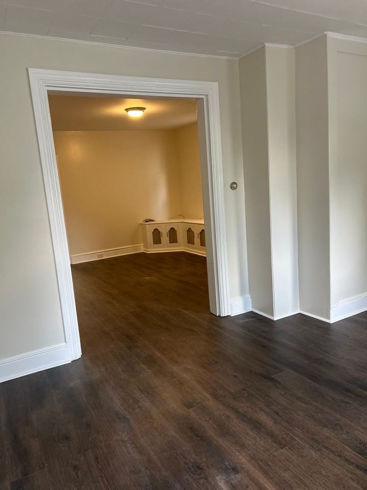 153 Cedar St - Photo 2 of 11
