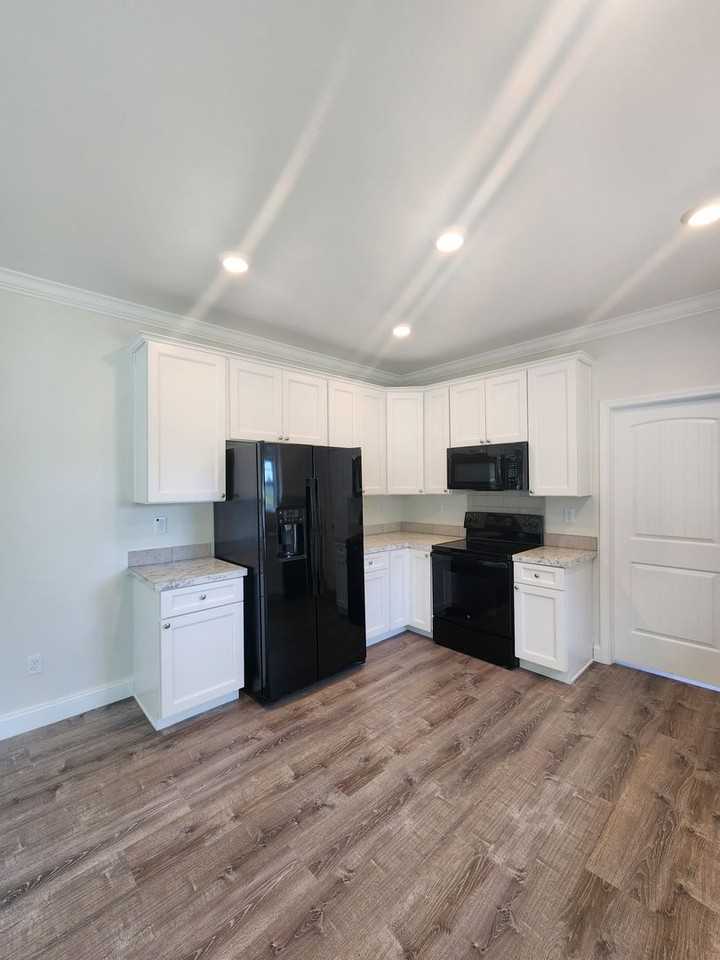 68 Brevard Knoll Dr - Photo 6 of 21