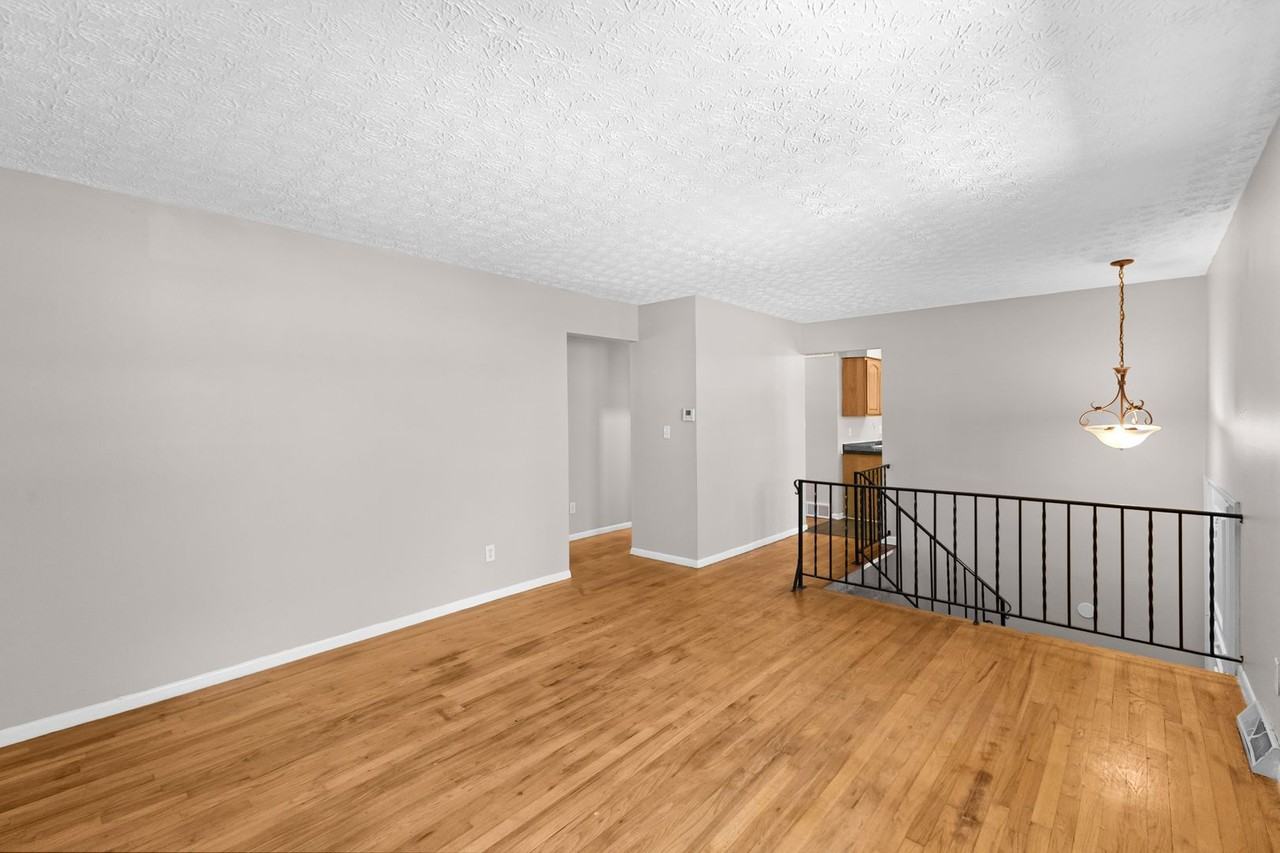 6406 Dalewood Rd - Photo 4 of 31