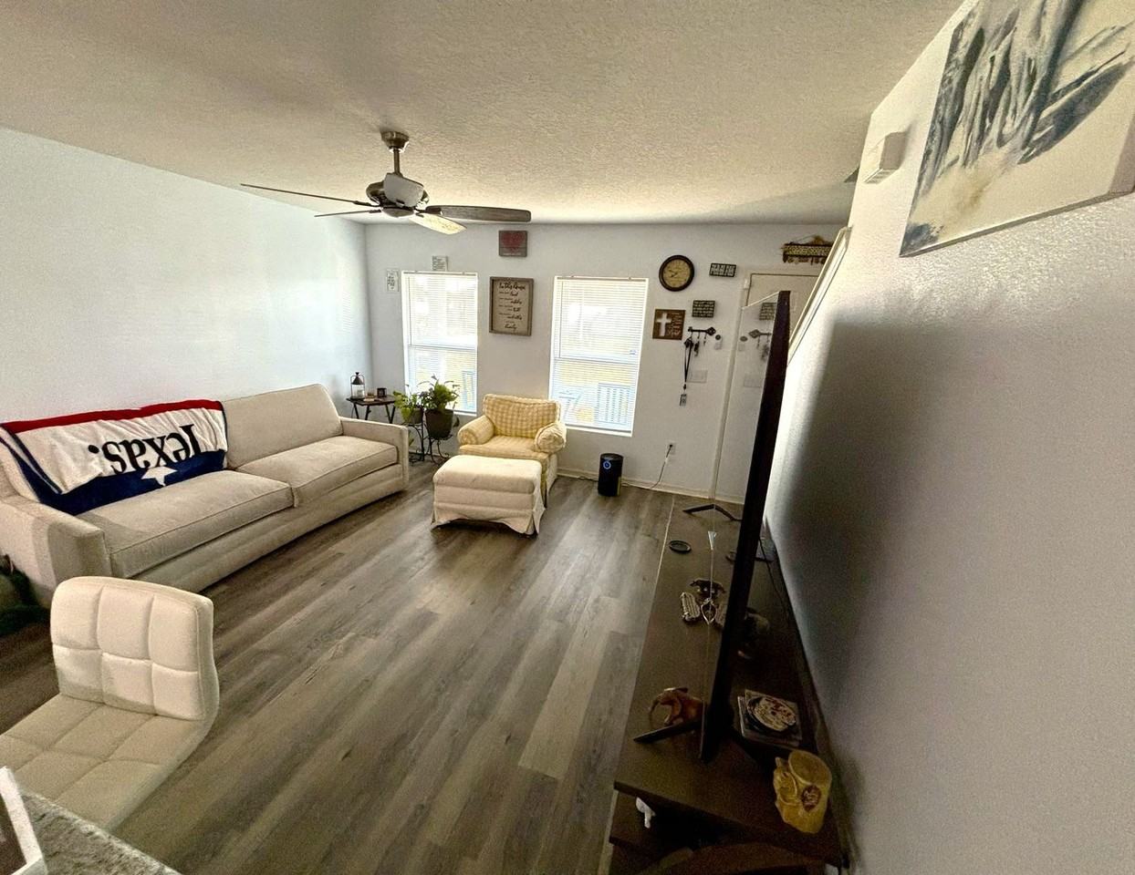 204 Gladiola Ct - Photo 3 of 22