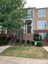 1054 Drayton Ct - Photo 1 of 1
