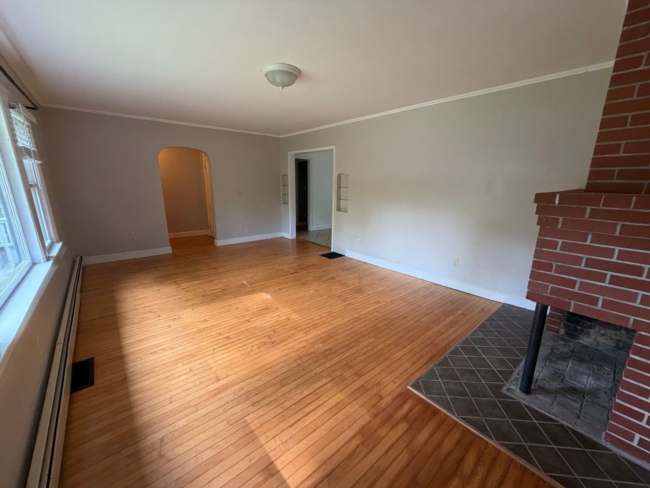 87 Mast Rd - Photo 5 of 20