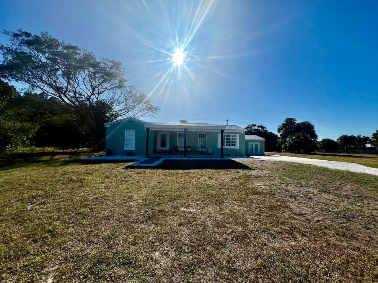 6303 S Indian River Dr - Photo 2 of 12