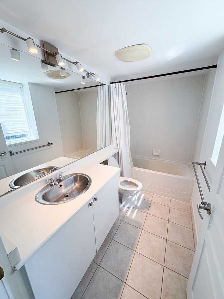 50 Lynn Williams Street - Photo 2 of 9