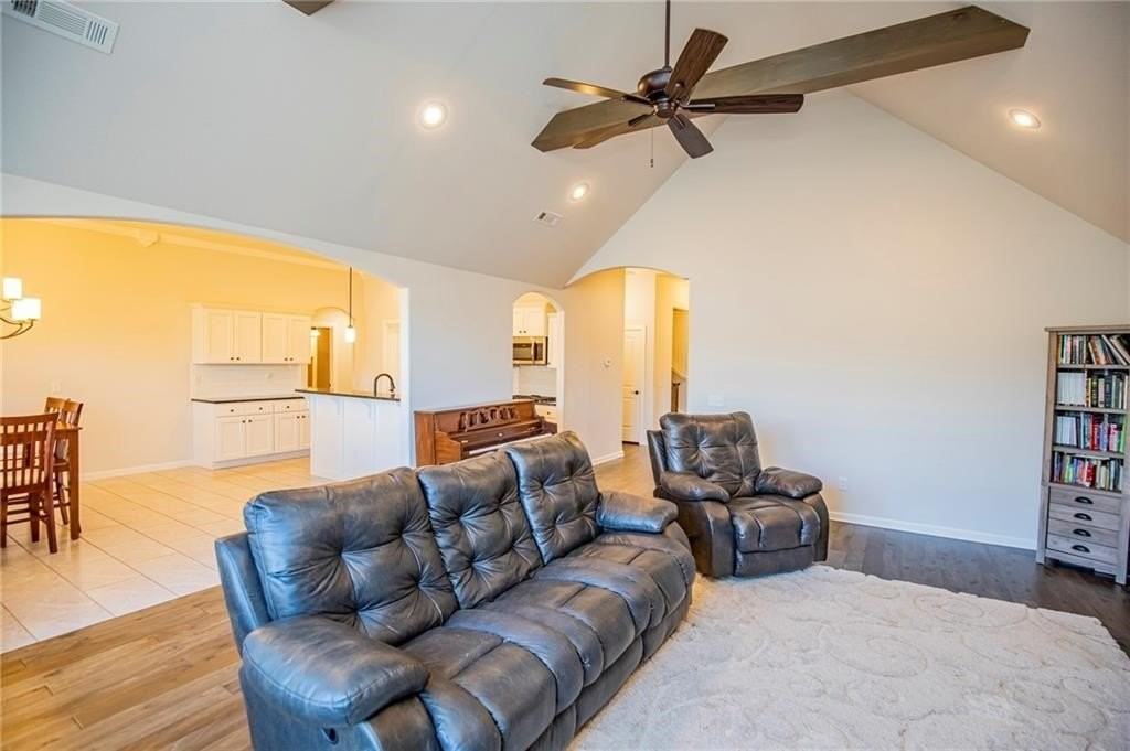 1700 Abbey Ln - Photo 3 of 13