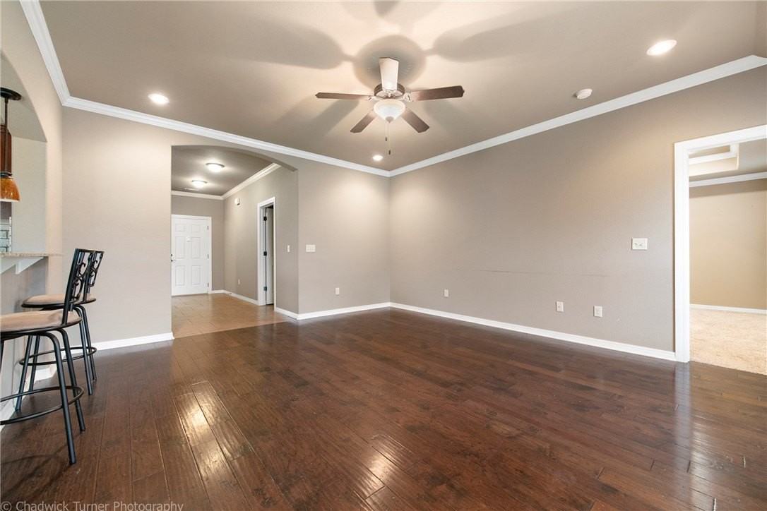 6305 S 44th Pl - Photo 4 of 24