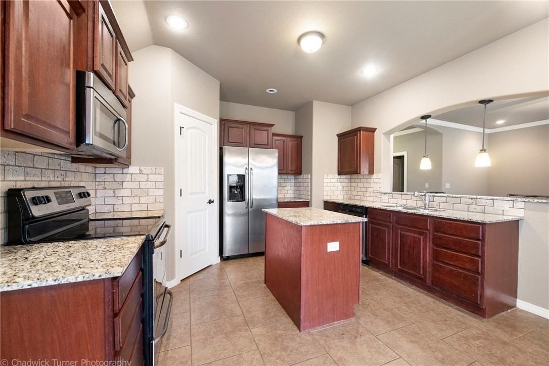 6305 S 44th Pl - Photo 6 of 24