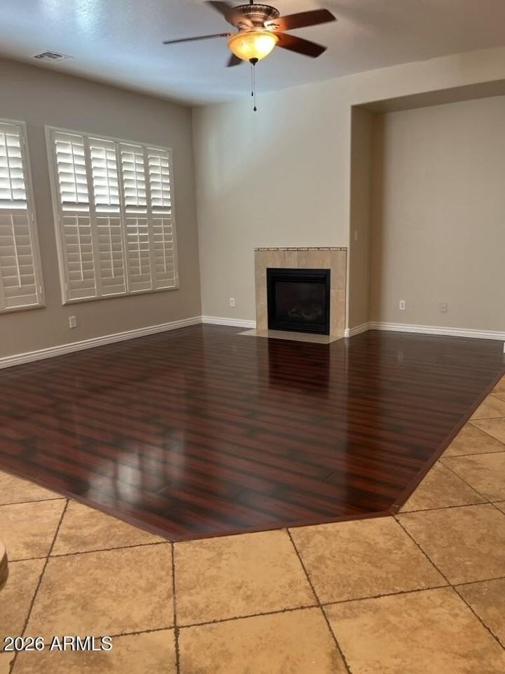 18068 W Rimrock St - Photo 3 of 20
