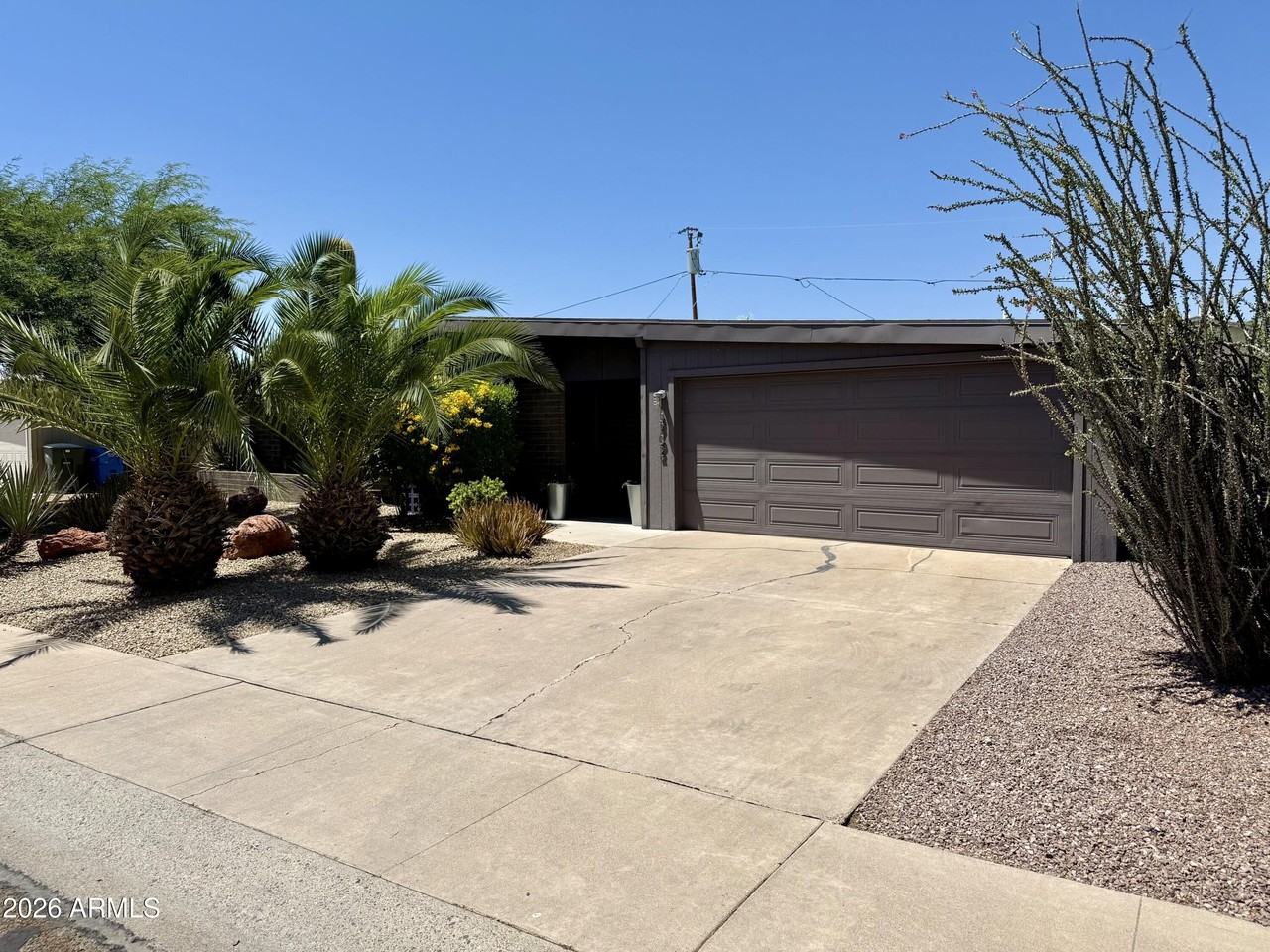 3702 E Paradise Dr - Photo 4 of 27