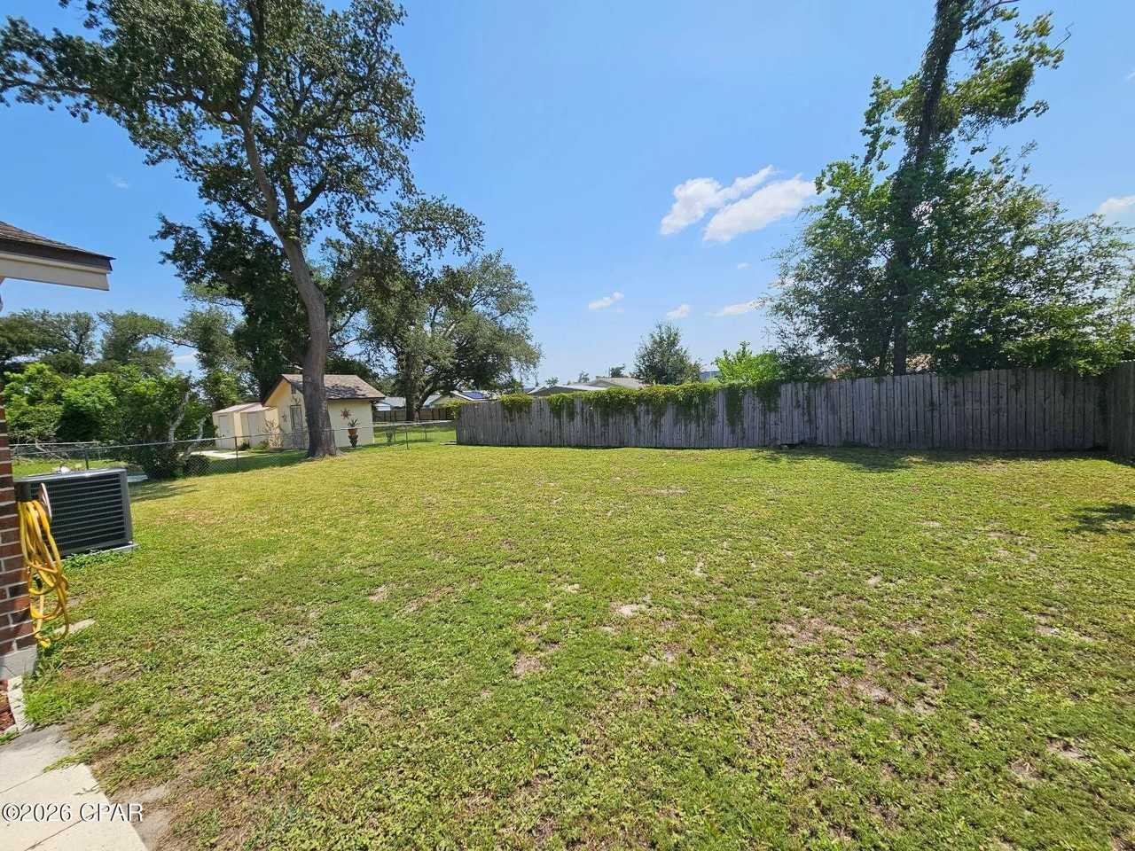 221 Viola Ave - Photo 5 of 20