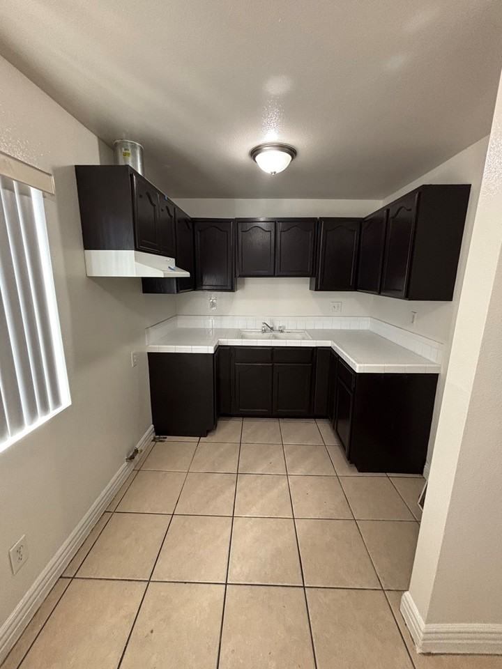 146 East 104th Street - Photo 4 of 11