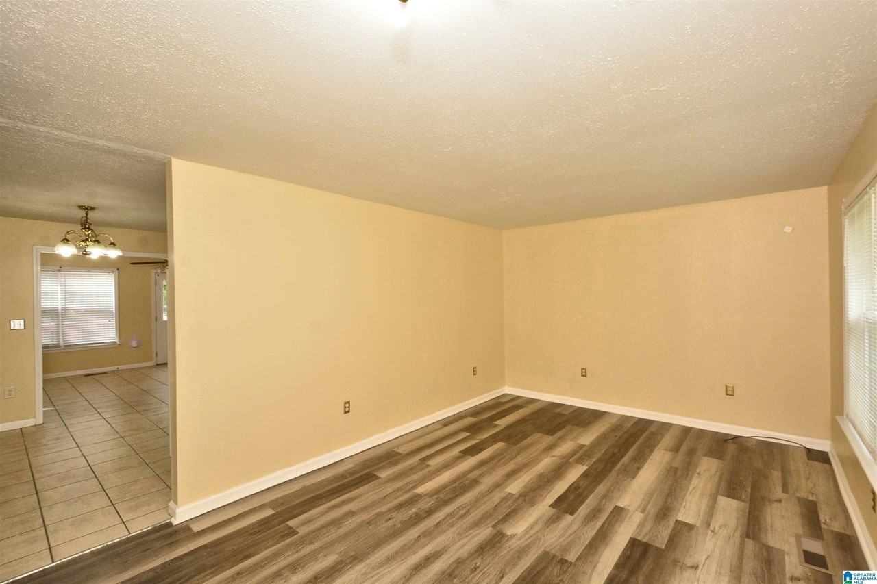 Maralyn Dr - Photo 4 of 38