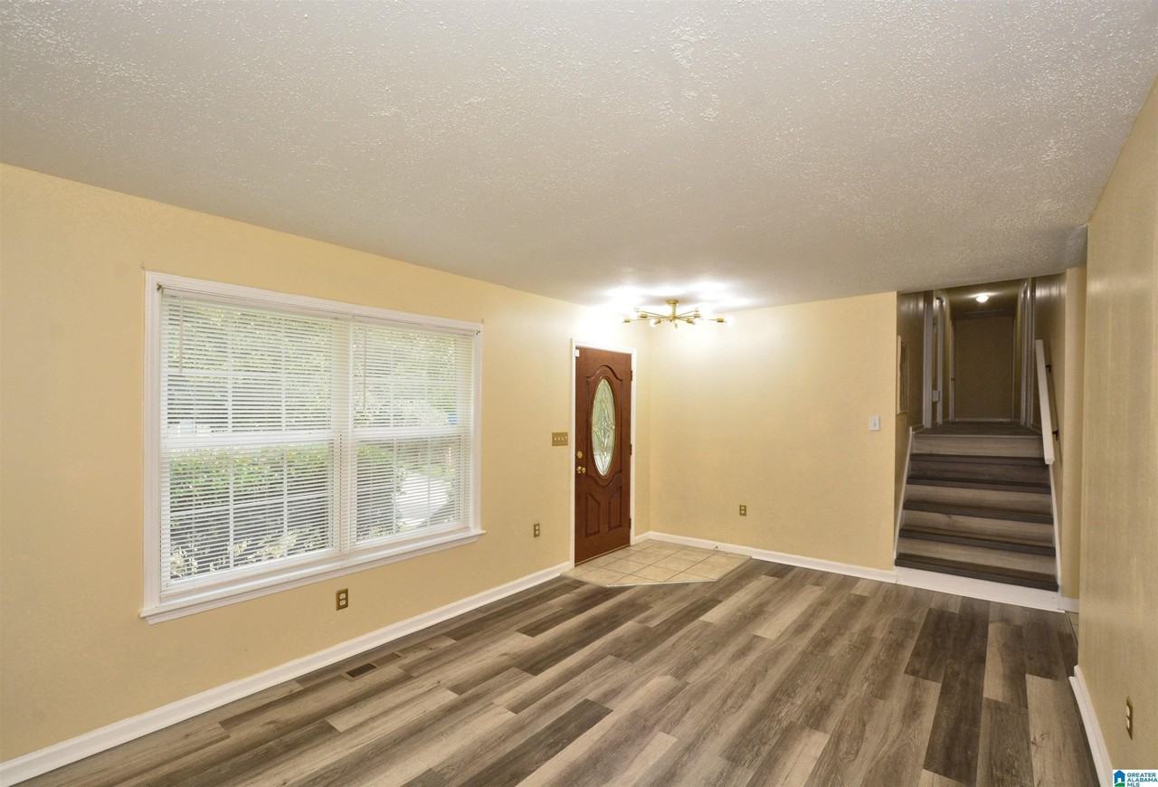 Maralyn Dr - Photo 7 of 38