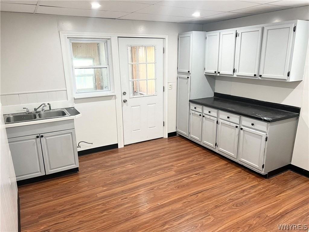 642 Ashland Ave - Photo 4 of 6