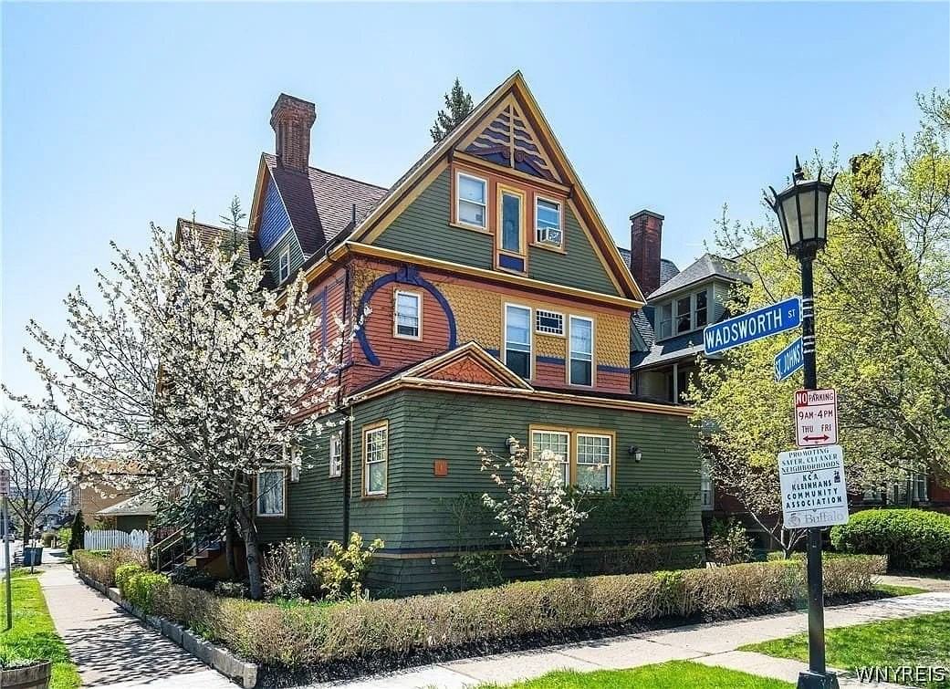 4 Saint Johns Pl #4