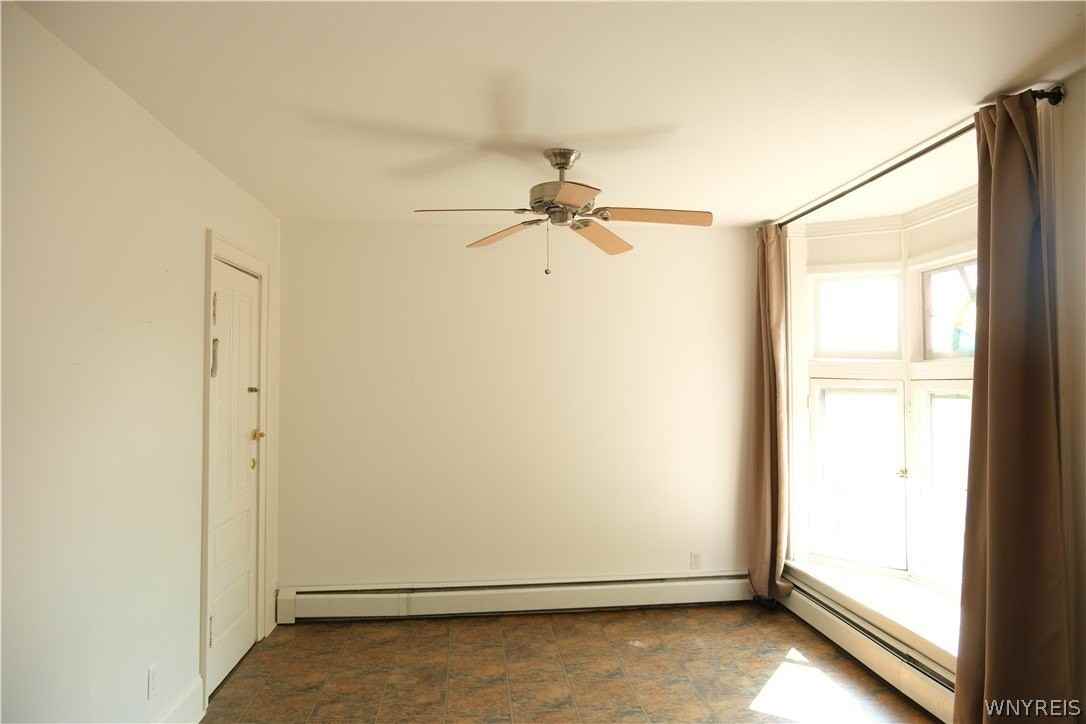 4 Saint Johns Pl #4 - Photo 3 of 11