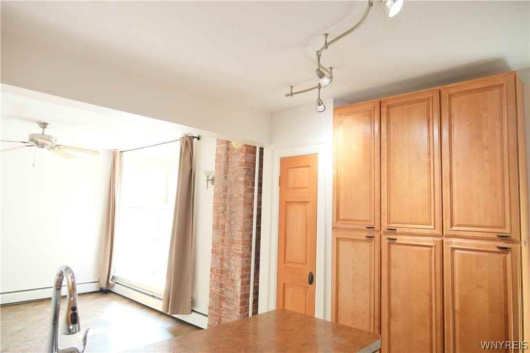 4 Saint Johns Pl #4 - Photo 7 of 11