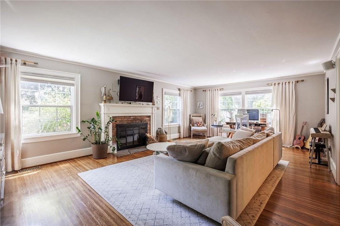 268 Castlebar Rd - Photo 5 of 39