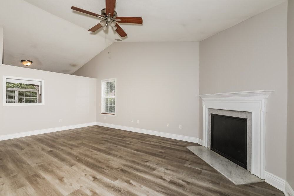 10207 Carmine Dr - Photo 7 of 17