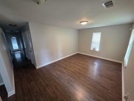 1104 S Park St - Photo 1 of 1