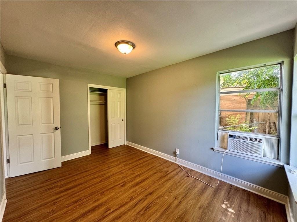 5825 Hugo Dr - Photo 7 of 9