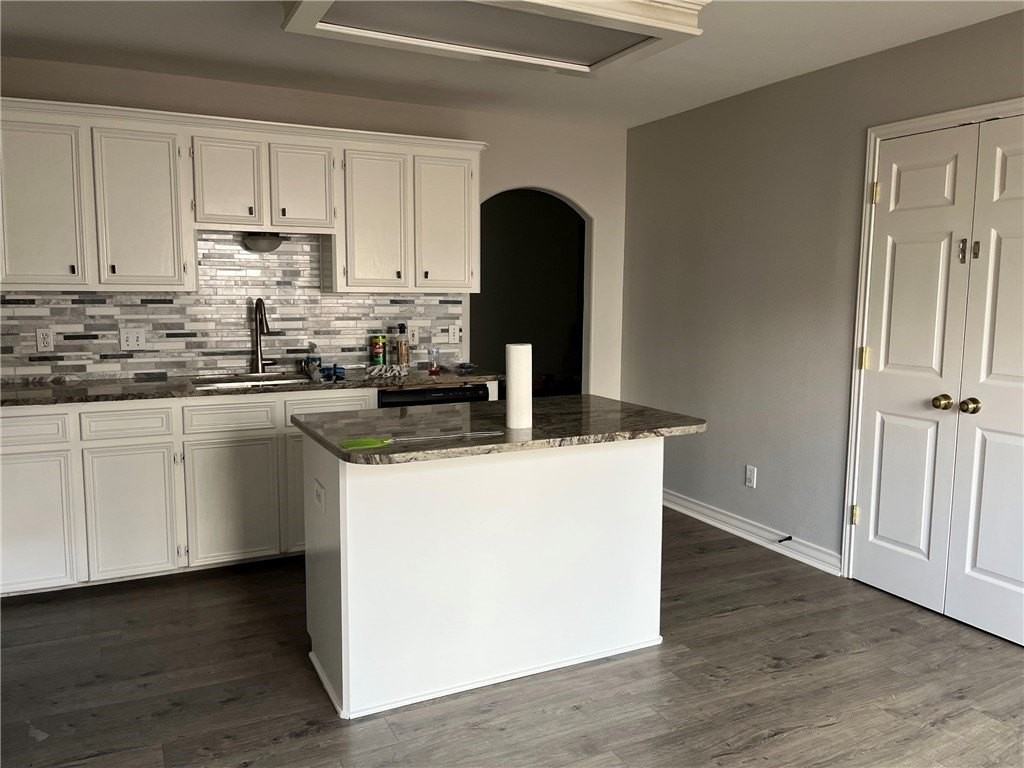 6625 La Bianca Dr - Photo 2 of 15
