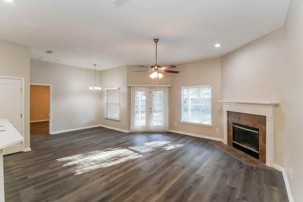 9202 Redtail Dr - Photo 4 of 15