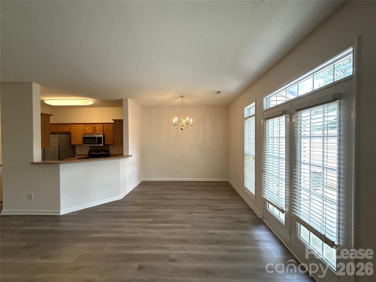 4606 Kingsland Ct - Photo 3 of 17