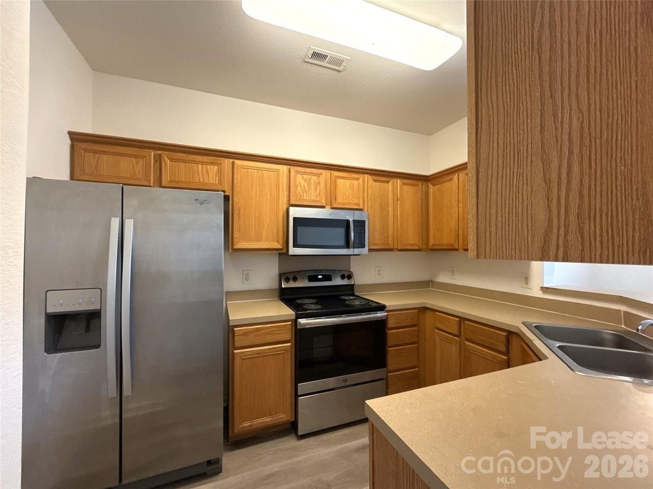 4606 Kingsland Ct - Photo 6 of 17