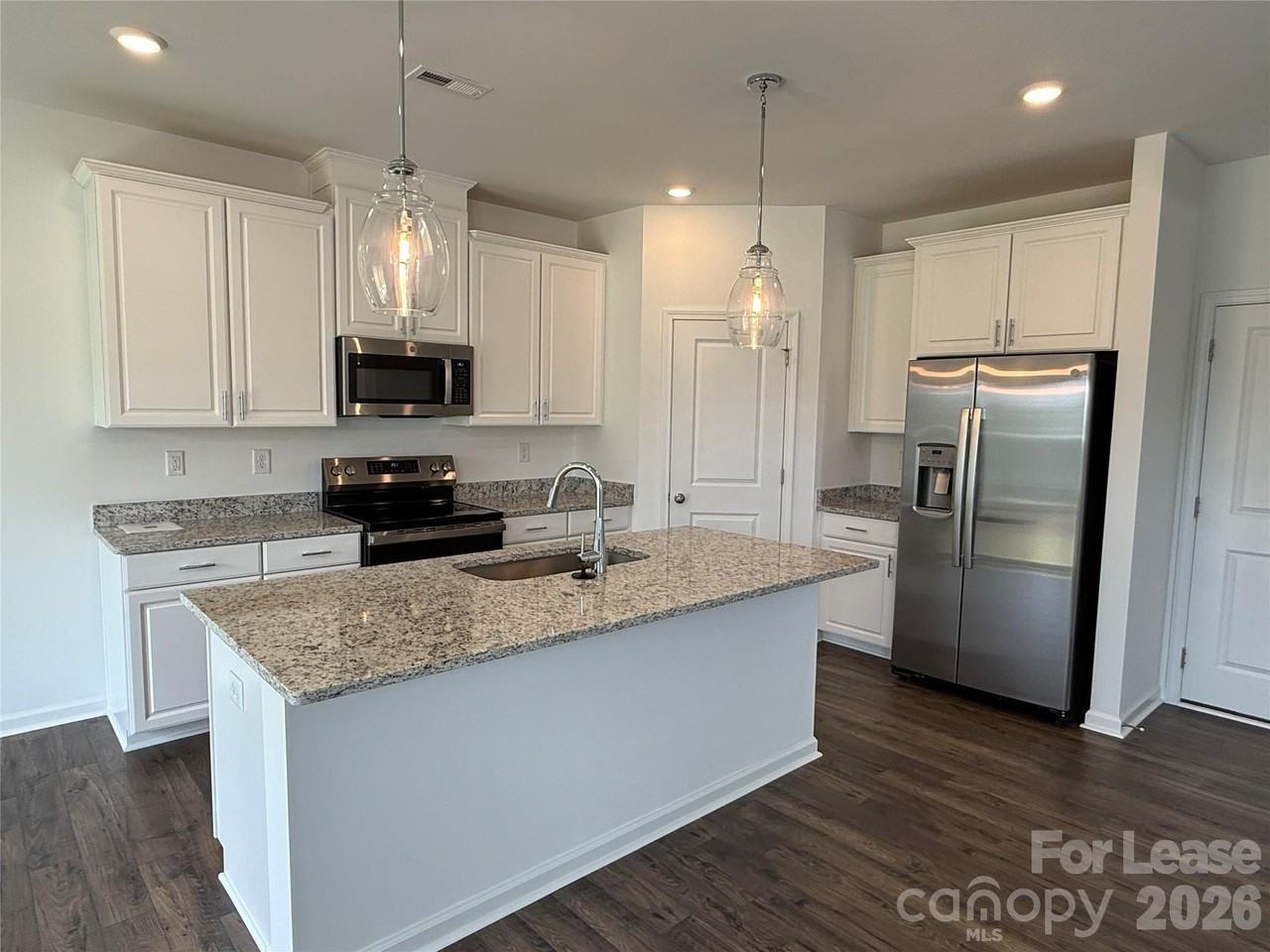 404 Silver Birch Court - Photo 4 of 21