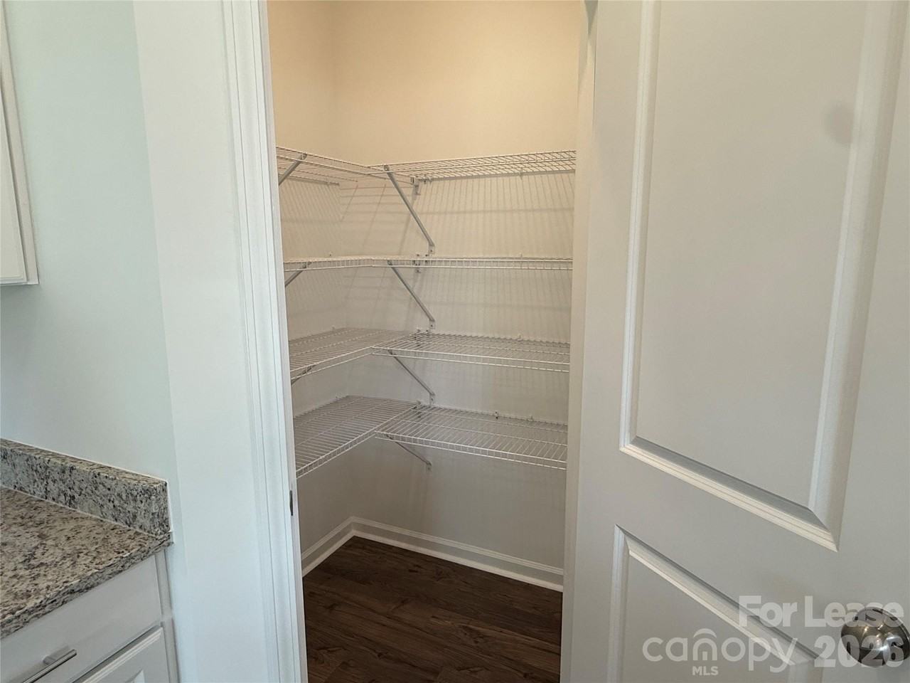 404 Silver Birch Court - Photo 6 of 21
