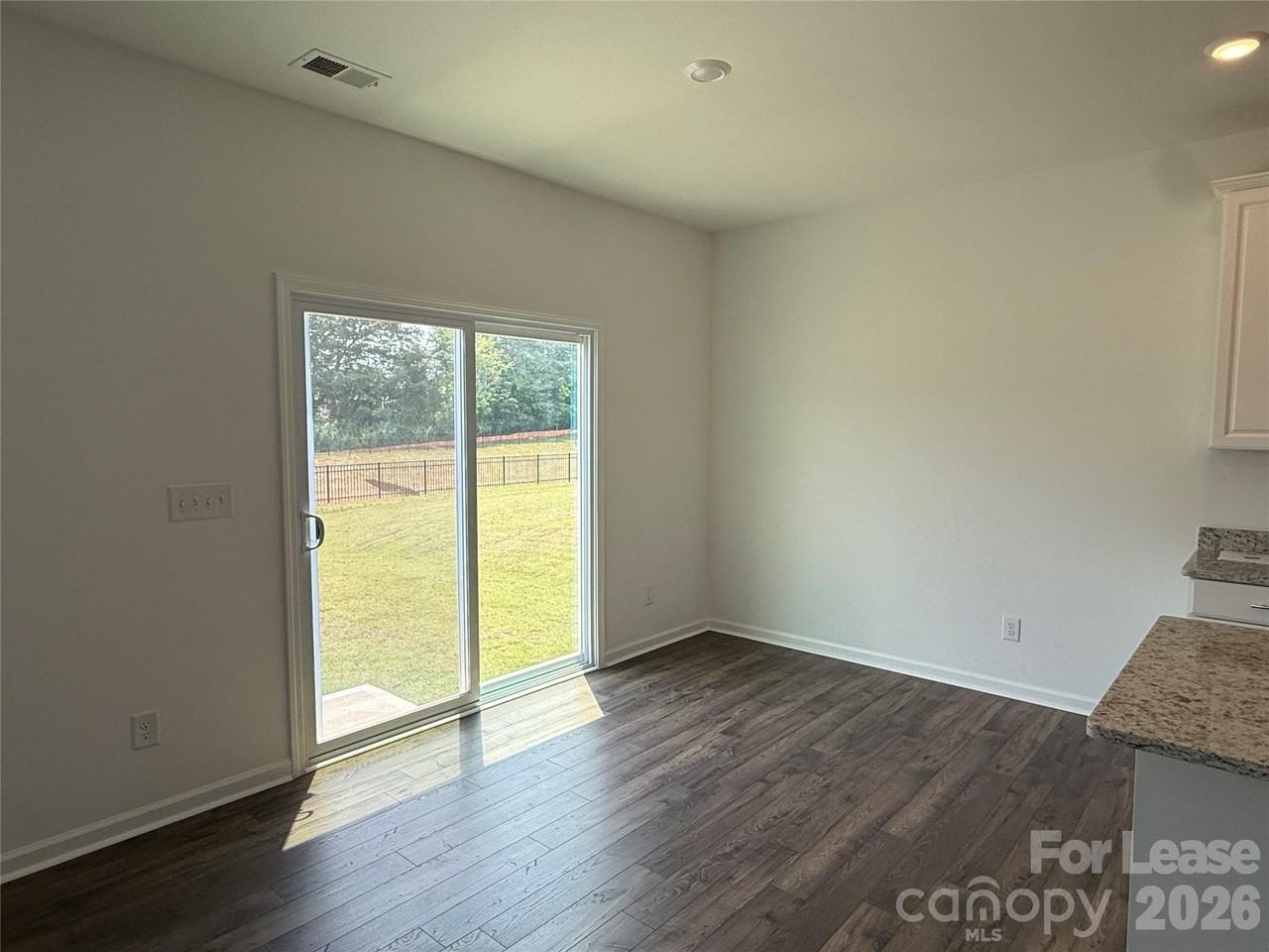 404 Silver Birch Court - Photo 7 of 21