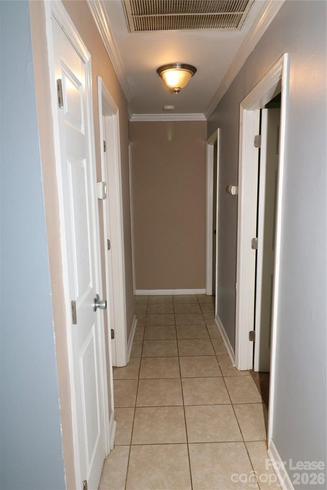 712 Edgegreen Dr - Photo 5 of 17