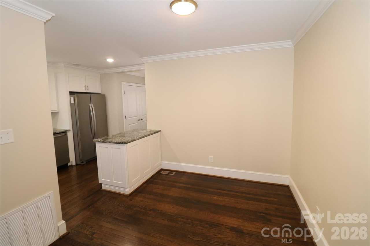 2227 Celia Ave - Photo 6 of 18