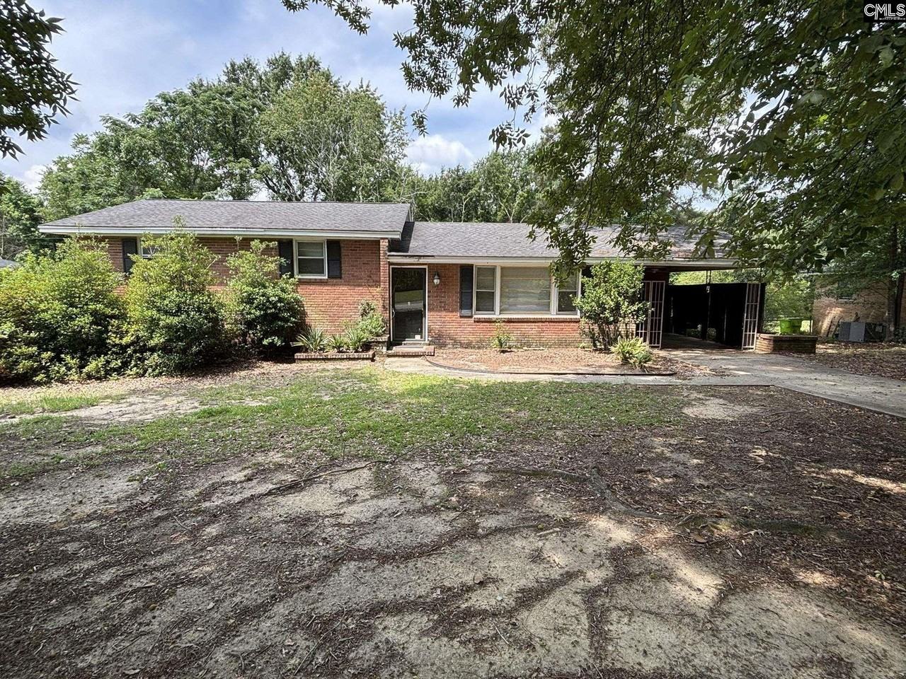 7247 Holloway Rd - Photo 2 of 10