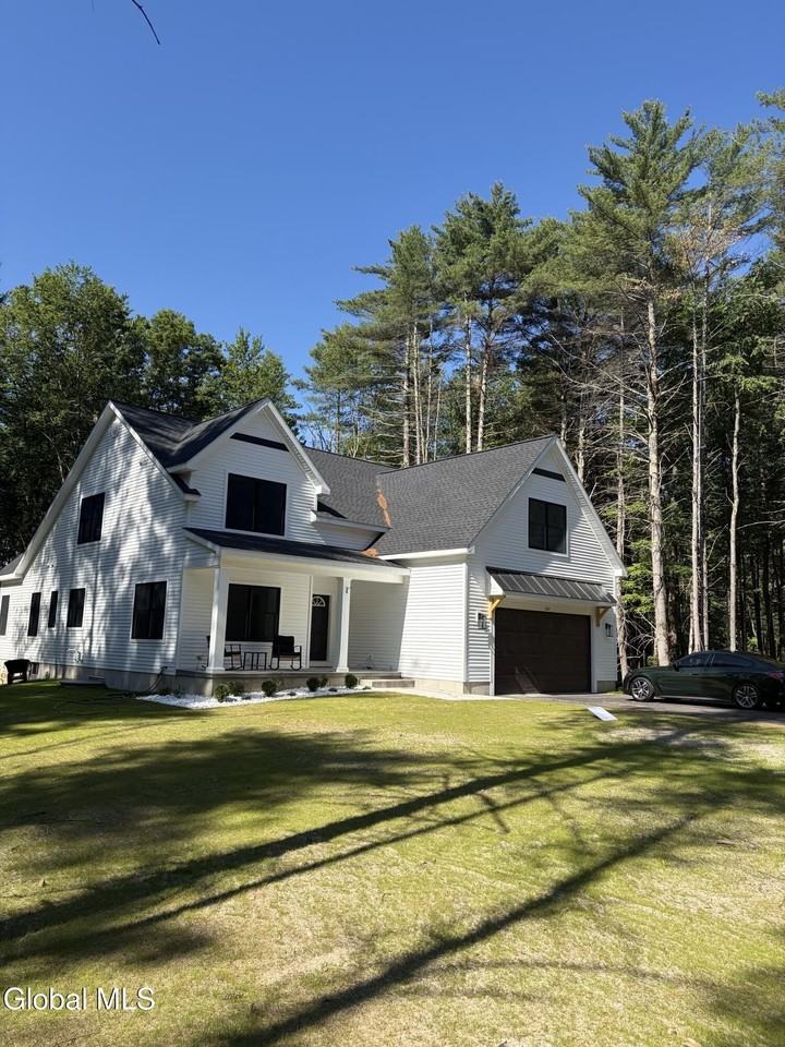 622 Acland Blvd - Photo 3 of 50