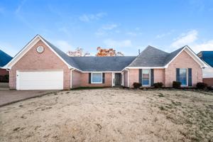 featured image of 1855 Oak Springs Dr