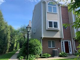 featured image of 7 Seir Hill Rd #35