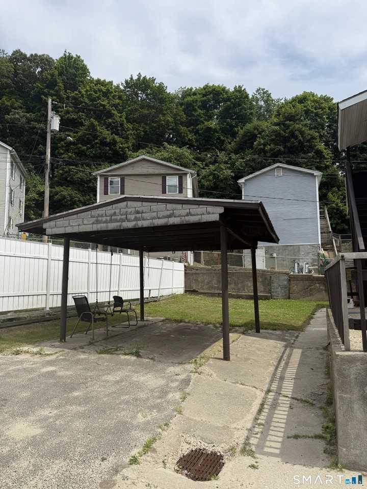 44 Gilbert St - Photo 2 of 16