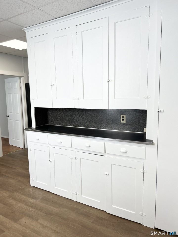 252 Main St - Photo 6 of 17
