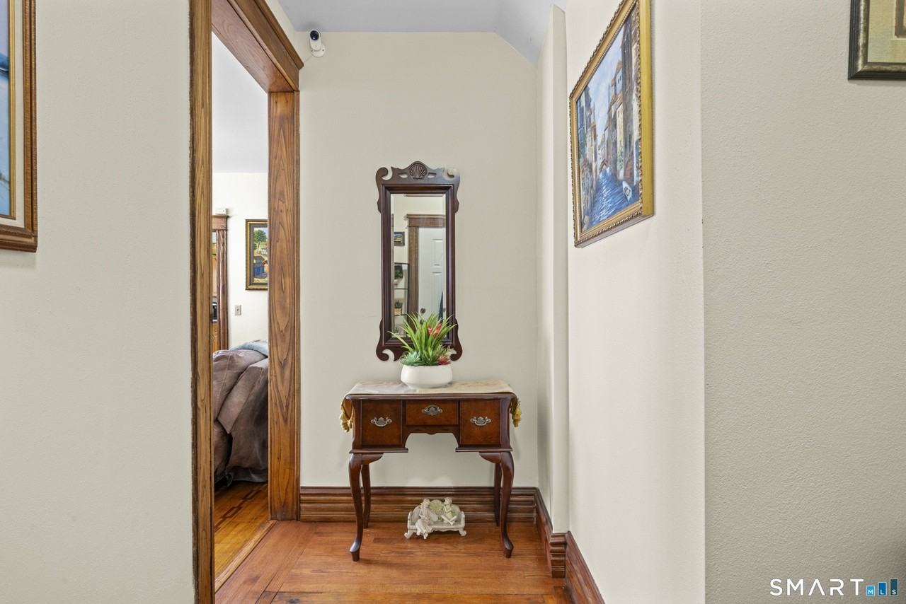 64 Connecticut Ave #1stFL - Photo 3 of 21