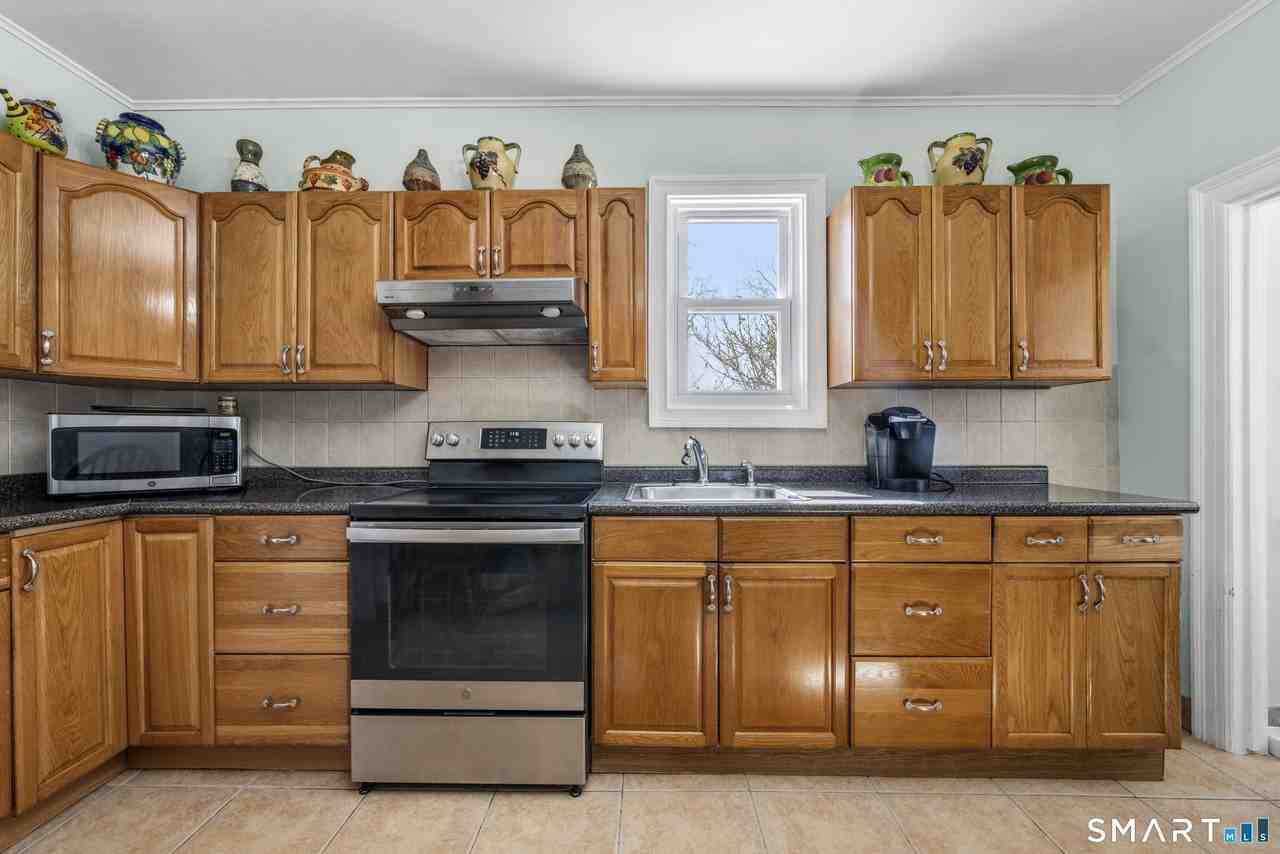 64 Connecticut Ave #1stFL - Photo 7 of 21