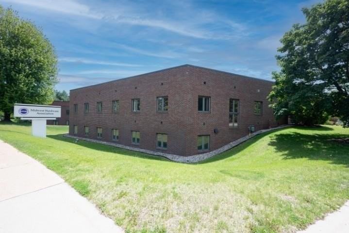 201 Frontenac Ave - Photo 2 of 50
