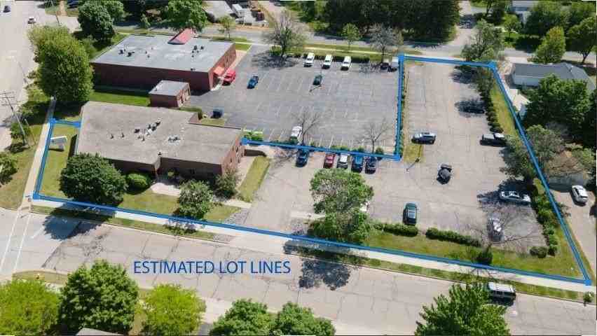 201 Frontenac Ave - Photo 3 of 50