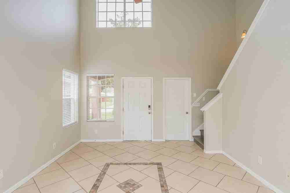 12723 Adventure Dr - Photo 5 of 20