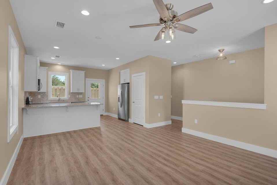 431 Adams Ave - Photo 5 of 30