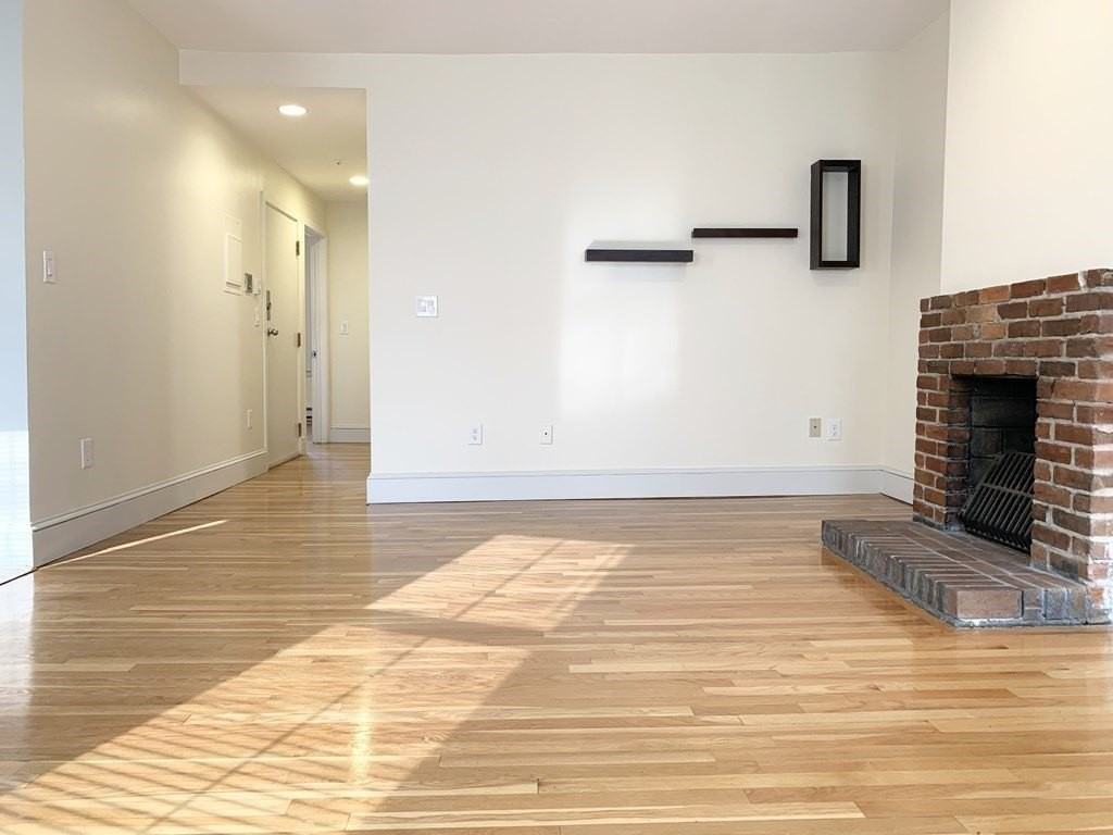 514 Massachusetts Ave - Photo 3 of 10