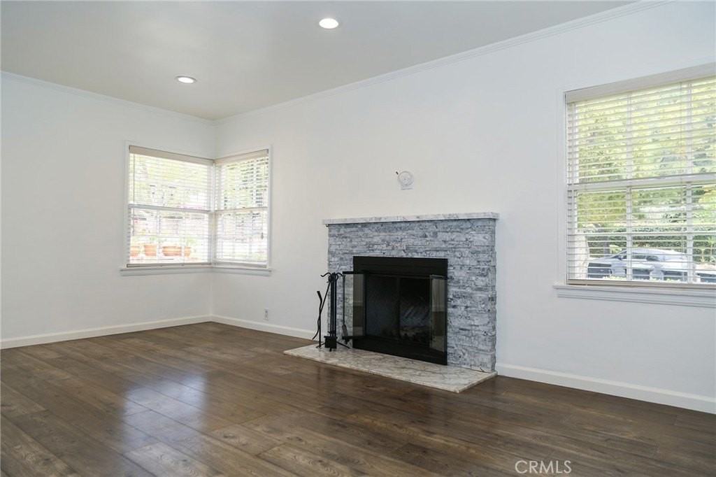 1319 Dorothy Dr - Photo 6 of 33